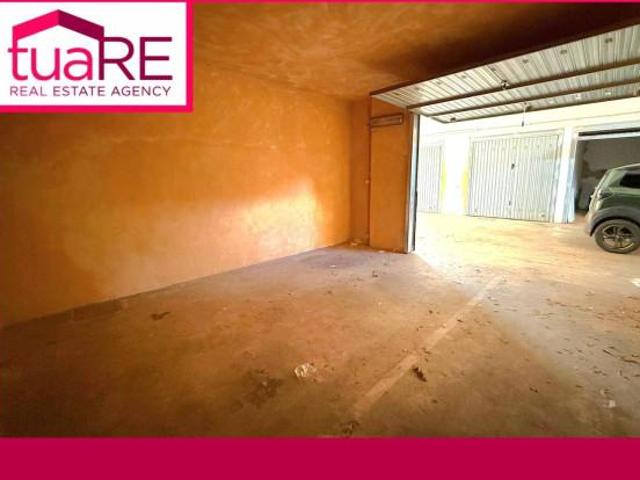 Garage Posto auto in vendita a Roma