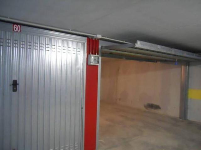 Garage Posto auto in vendita a Reggio Emilia