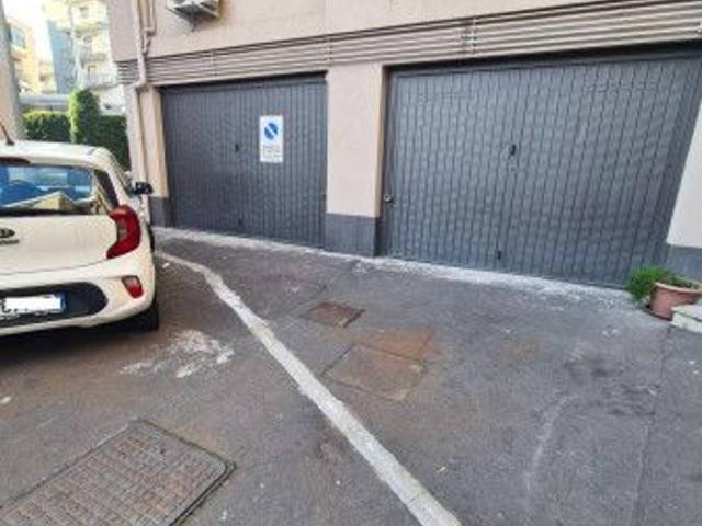 Garage Posto auto in affitto a Catania