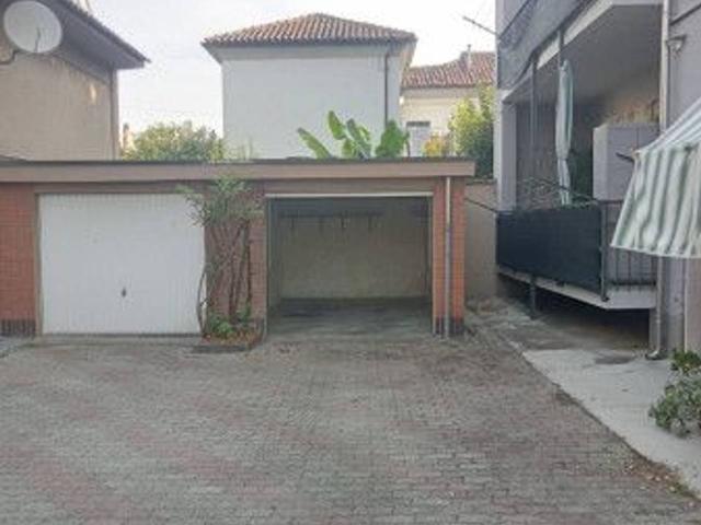 Garage Posto auto in affitto a Alessandria