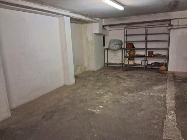 Garage / Posto Auto in affitto a Genova, Albaro