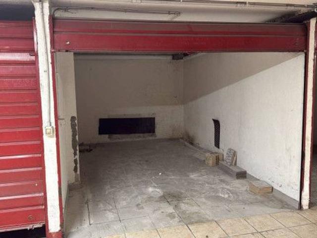 Garage Posto auto in affitto a Padova
