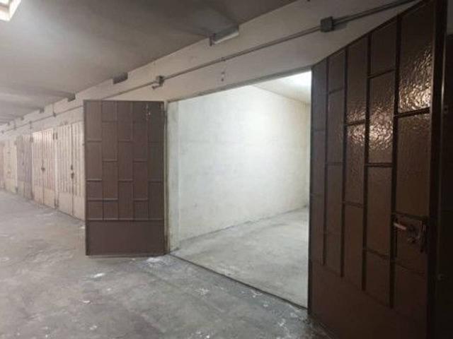 Garage Posto auto in affitto a Torino