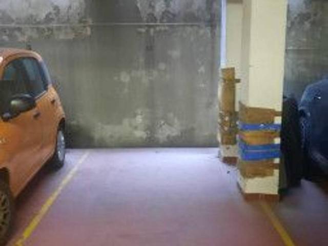 Garage Posto auto in affitto a Trieste