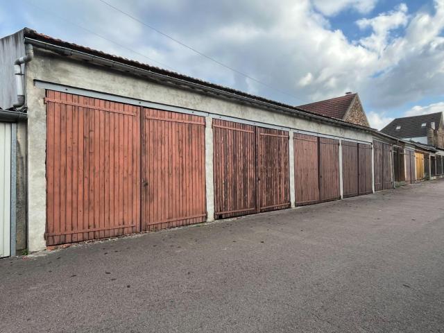 Garage Parking à louer à Avallon 89200
