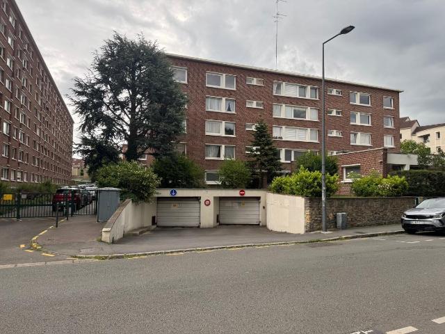 Garage Parking à louer à Lille 59000