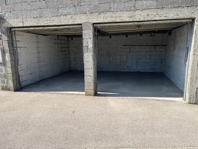 Garage Parking à louer à Saint Laurent Blangy 62223