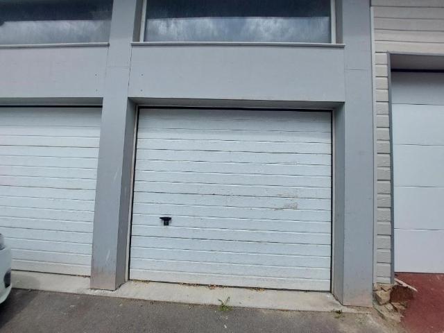Garage Parking à vendre à Granville 50400