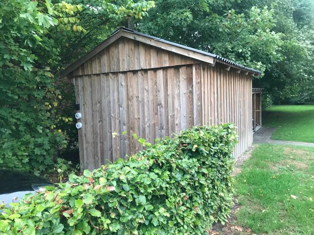Garage udlejes til lager eller lign