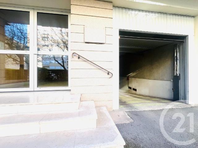 Garage/box
