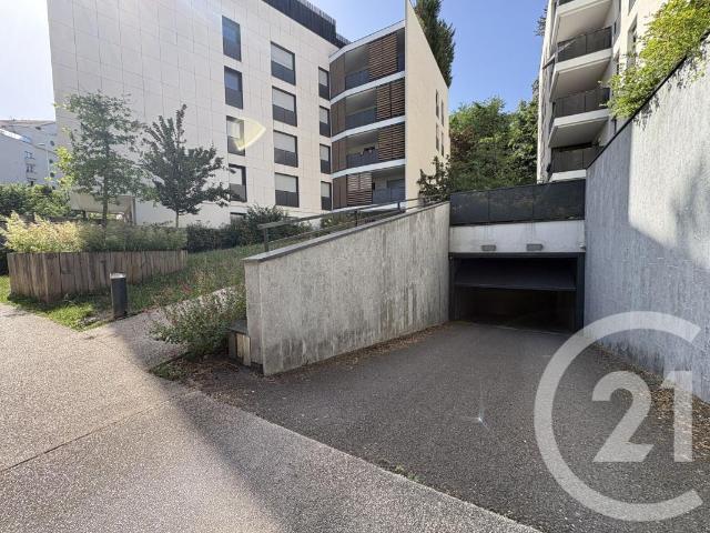 Garage/box