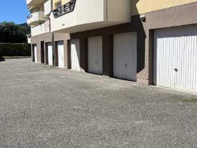 Garage/box