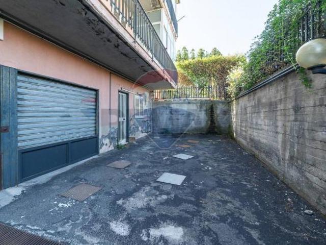 Garage/Box in vendita a Mascalucia