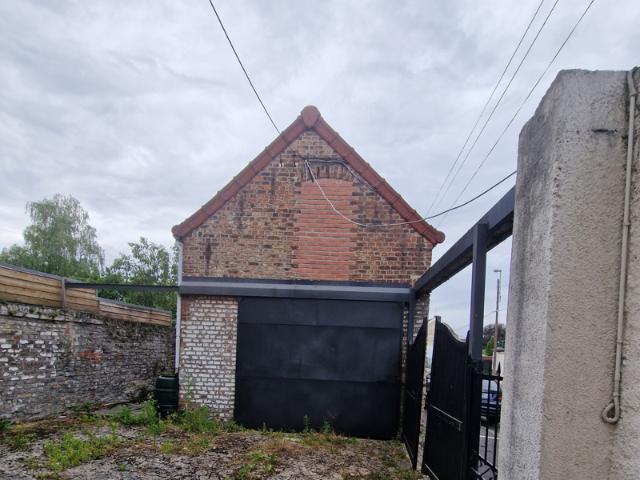Garage/grange à rénover