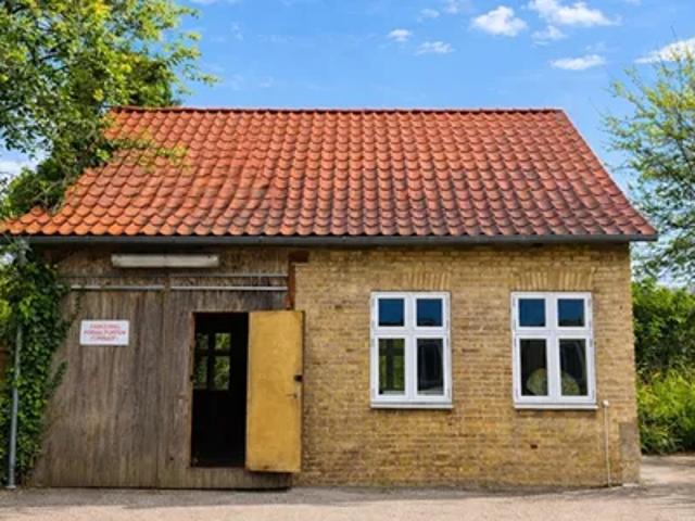 GARAGE/LAGER CENTRALT I FREDERIKSSUND