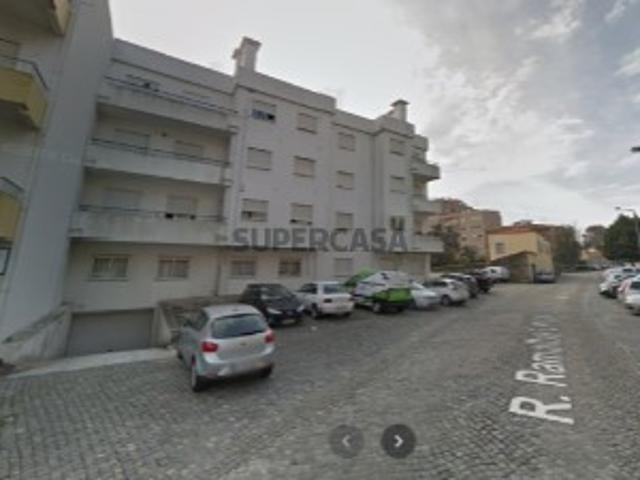 Garagem na Abelheira