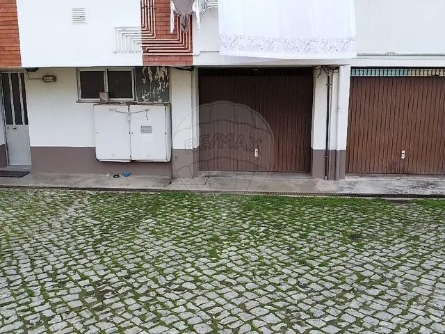 Garagem à venda em Coimbra
