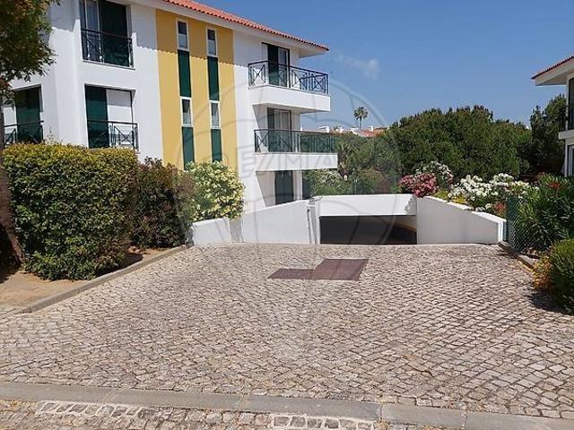 Garagem à venda em Loulé