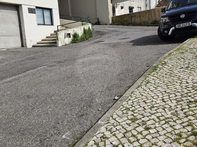 Garagem à venda em Sintra