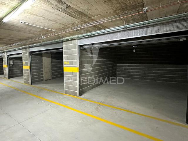 Garagem à venda em Portimão, concelho de Portimão, Faro, Portugal