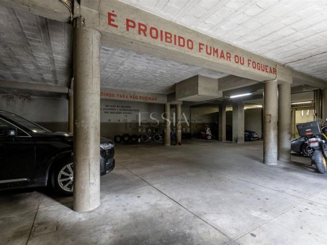 Garagem, Aldoar Foz do Douro Nevogilde