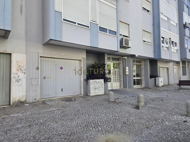 Garagem, Almada Cova da Piedade Pragal Cacilhas