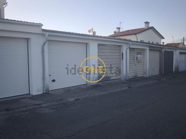Garagem, Amorim