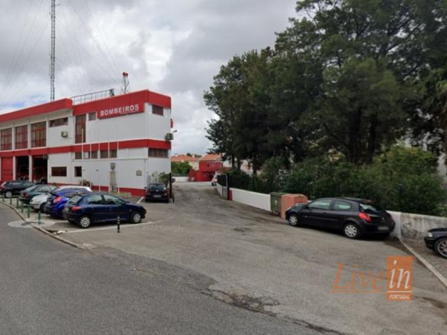 Garagem BOX com 18 m2 em Mem Martins