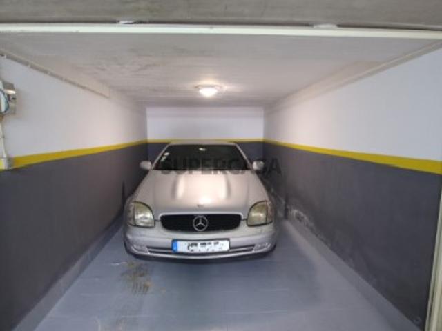 Garagem BOX no centro da Costa da Caparica