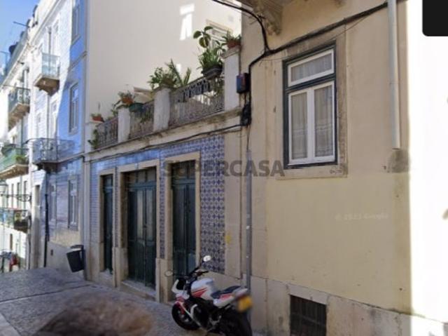 GARAGEM COM POSSIBILIDADE DE TRANSFORMAR EM LOFT
