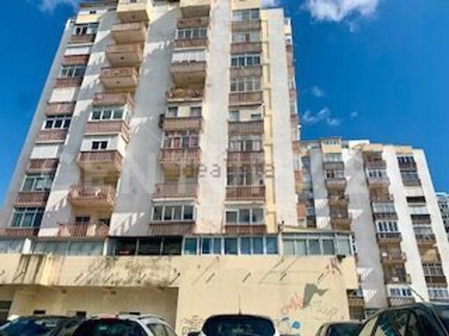 Garagem, Costa de Caparica