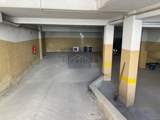 Garagem, Costa de Caparica