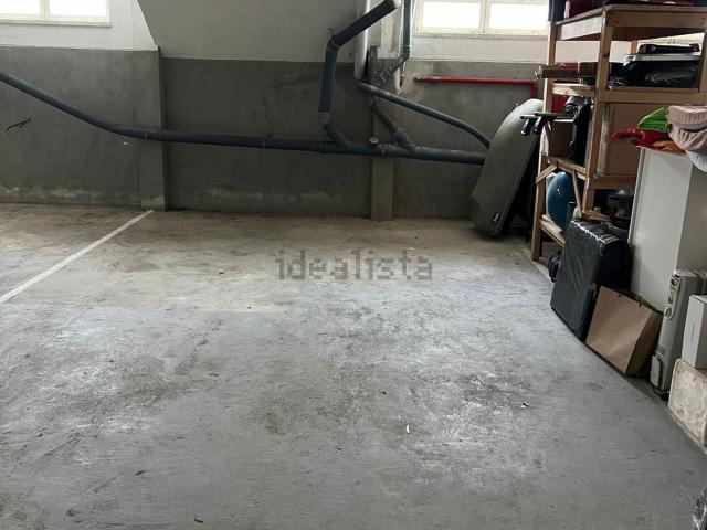 Garagem, Costa de Caparica