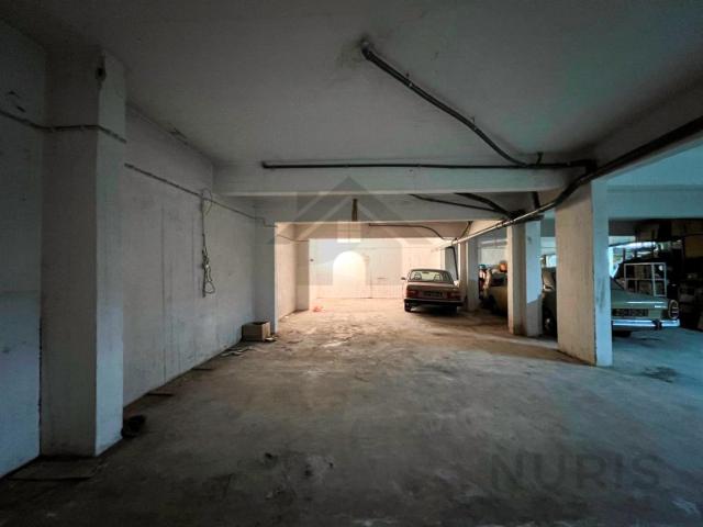 Garagem e Loja para Venda no centro de Portimão!