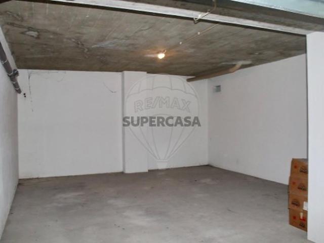 Garagem em Arruda dos Vinhos
