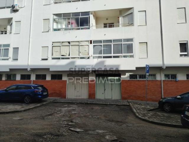 Garagem em Baixa da Banheira e Vale da Amoreira