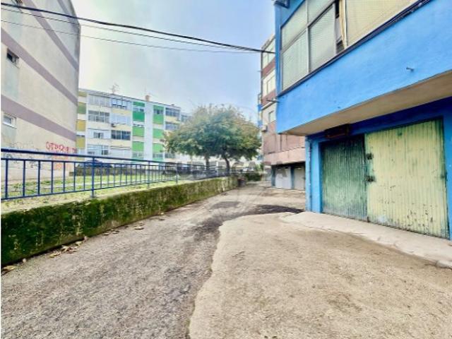 Garagem em Baixa da Banheira e Vale da Amoreira
