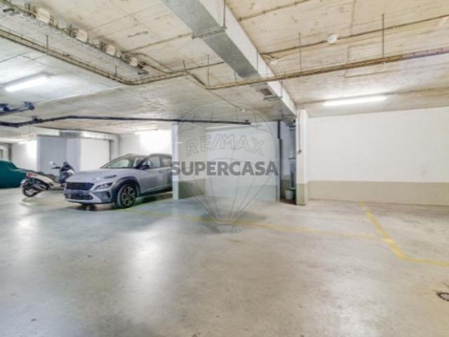 Garagem em Campolide