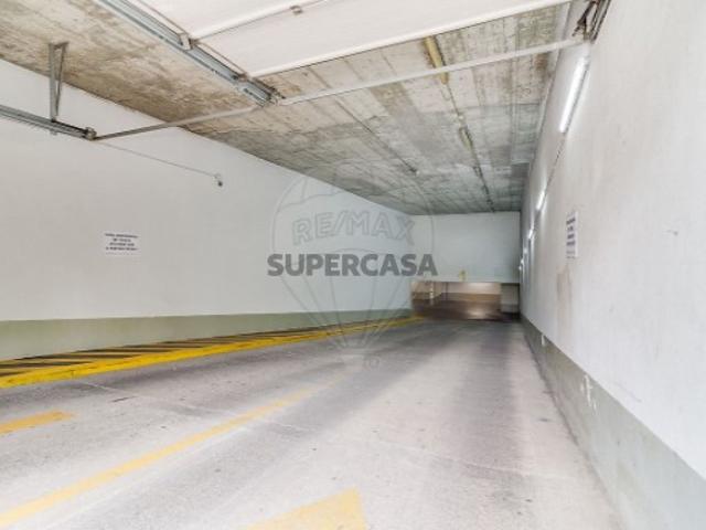 Garagem em Campolide