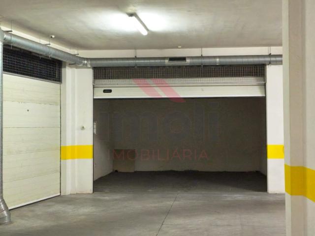 Garagem Espaçosa para Arrendamento
