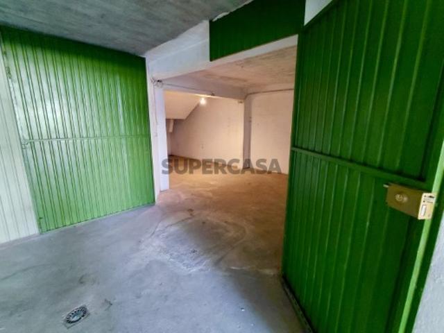 Garagem Fechada c/ Água e Luz Entroncamento
