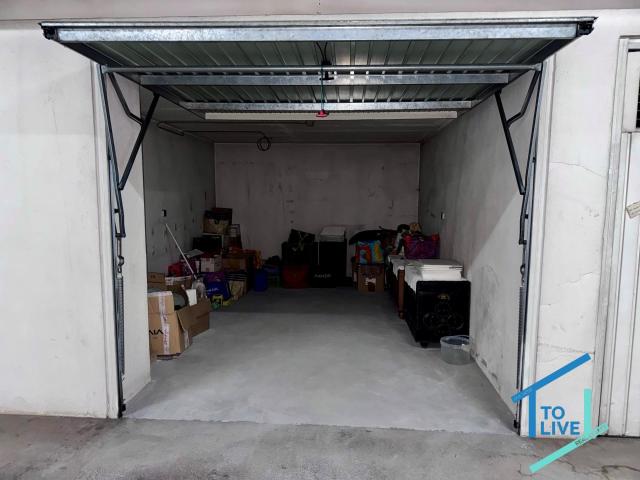 Para venda ou Arrendamento Garagem Fechada numa das Avenidas Principais de Tomar