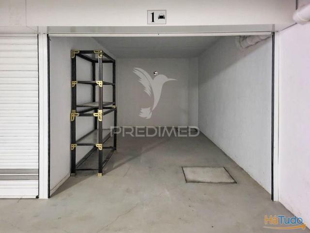 Garagem Fechada box, em Évora | 26084094155