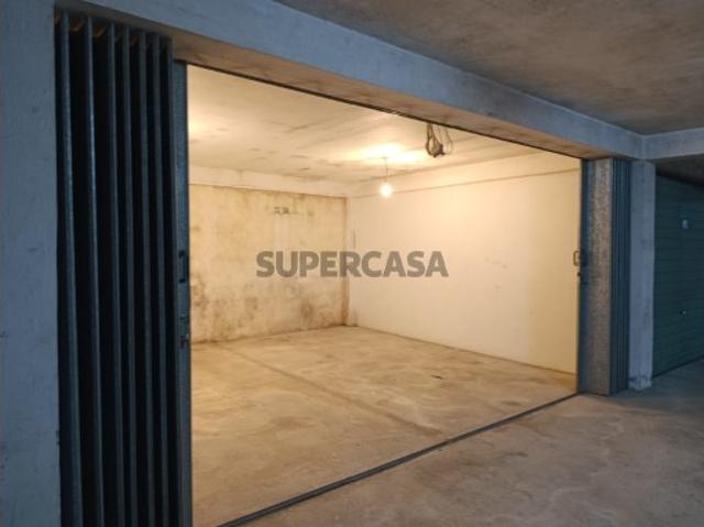 Garagem Fechada em Galegos São Martinho Barcelos