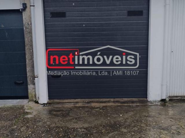Garagem Fechada Próxima à Estação de Comboio de Ermesinde