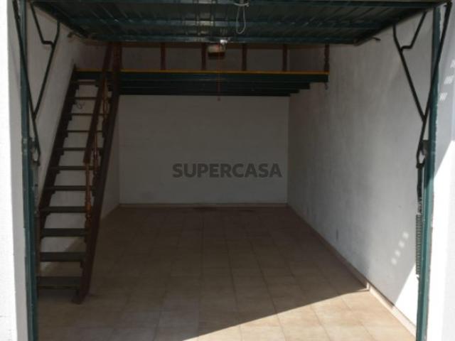 Garagem individual com excelente localização Porto Alto Samora Correia