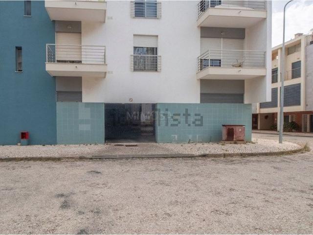 Garagem, Lagos