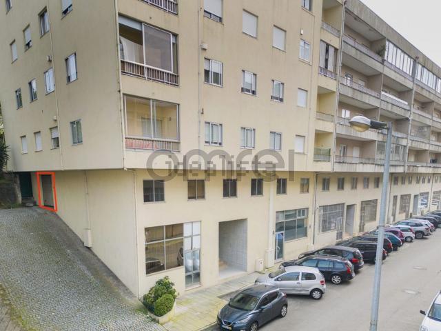 Garagem, Lomar e Arcos