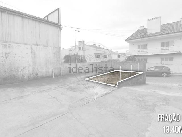 Garagem, Rio Tinto