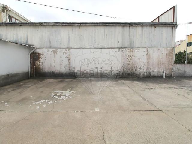Garagem, Rio Tinto